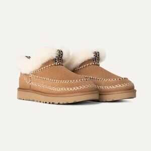 UGG Women's Classic Ultra Mini Alpine Bootie (Chestnut) - Size 10